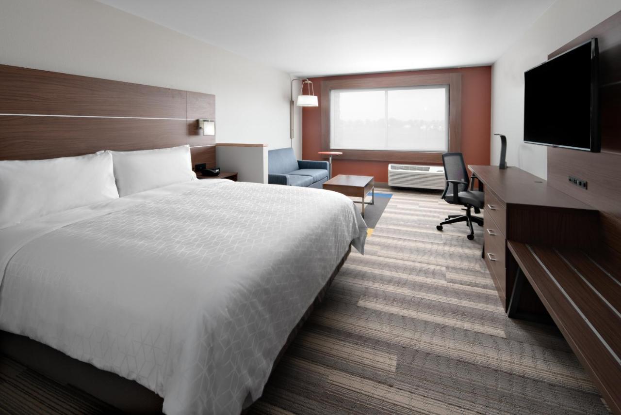Holiday Inn Express & Suites - Elkhorn - Lake Geneva Area By Ihg Eksteriør bilde