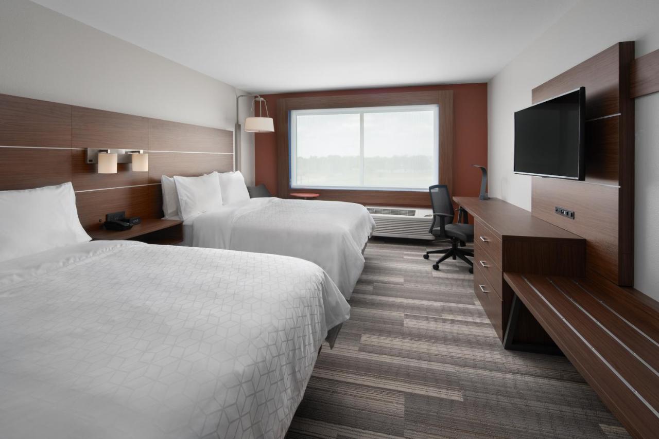 Holiday Inn Express & Suites - Elkhorn - Lake Geneva Area By Ihg Eksteriør bilde